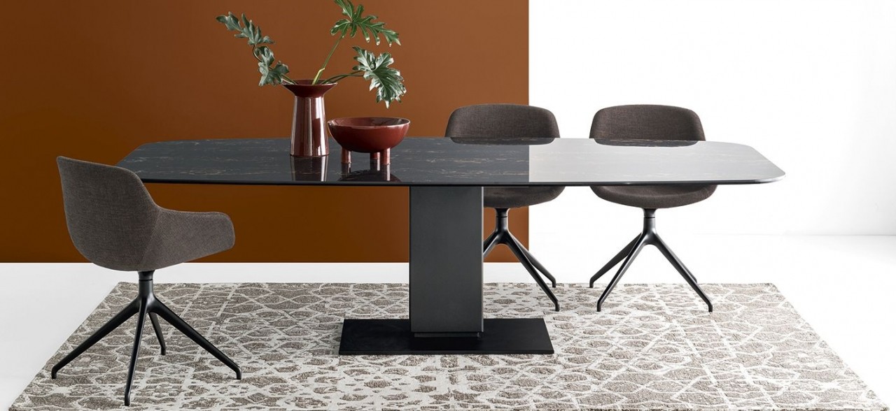 Tavoli Con Piano In Marmo O Effetto Marmo Una Scelta Pratica